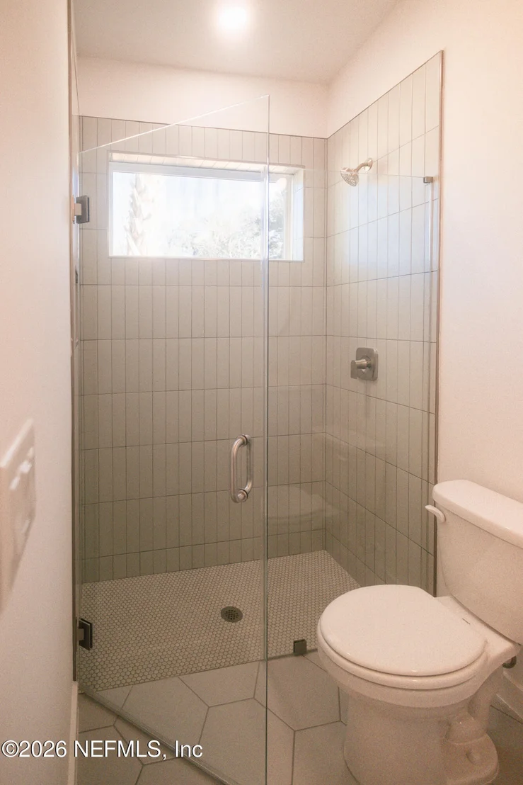 Photo of 572 WOODLAWN Road