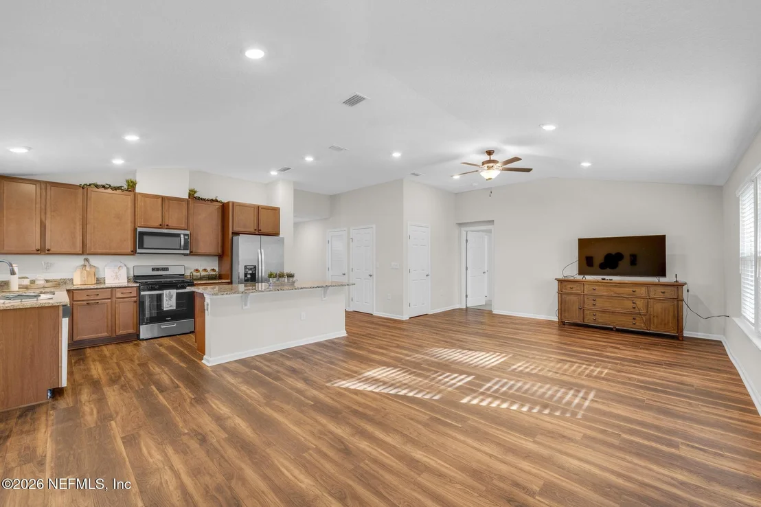 Photo of 10914 STAPLETON Drive