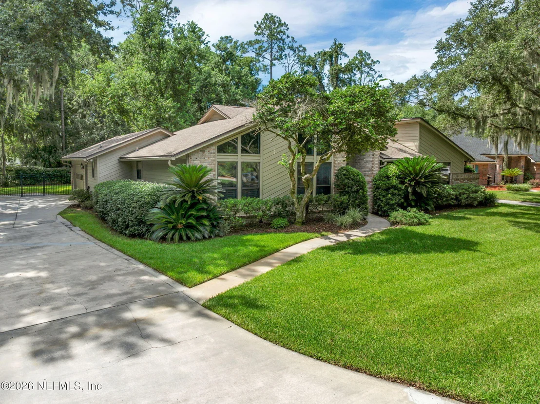 Photo of 1076 MAINSAIL Lane