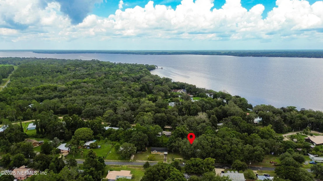 Photo of 112 RIVER RD Drive
