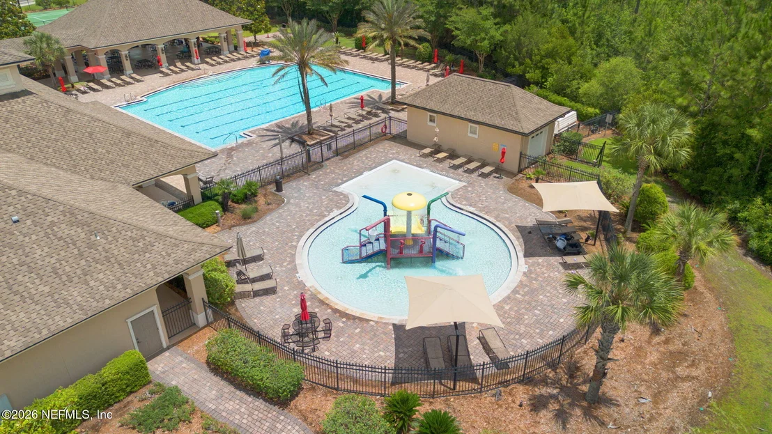 Photo of 70550 WINDING RIVER Drive