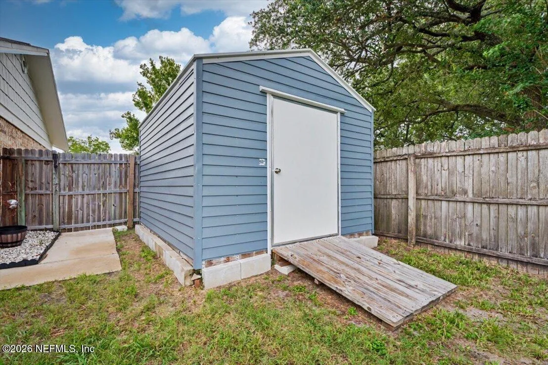 Photo of 1102 MEADOW Drive
