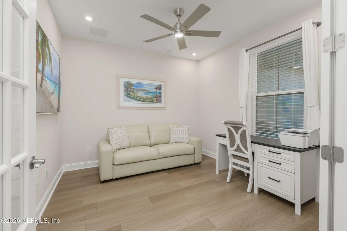 Photo of 403 LADYSLIPPER Drive