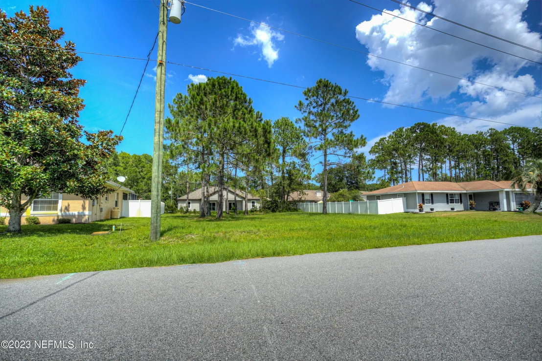 Photo of 105 BURROUGHS Drive