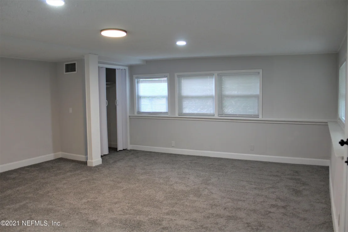 Photo of 9568 NORFOLK Boulevard