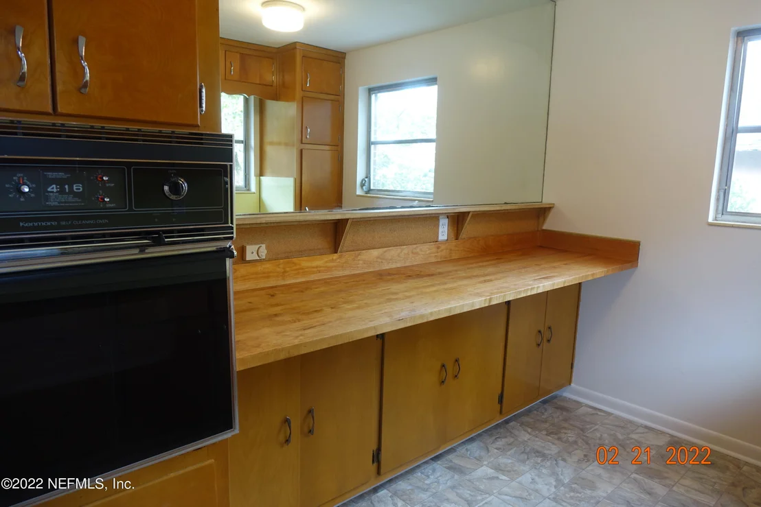 Photo of 1675 MT. VERNON Drive