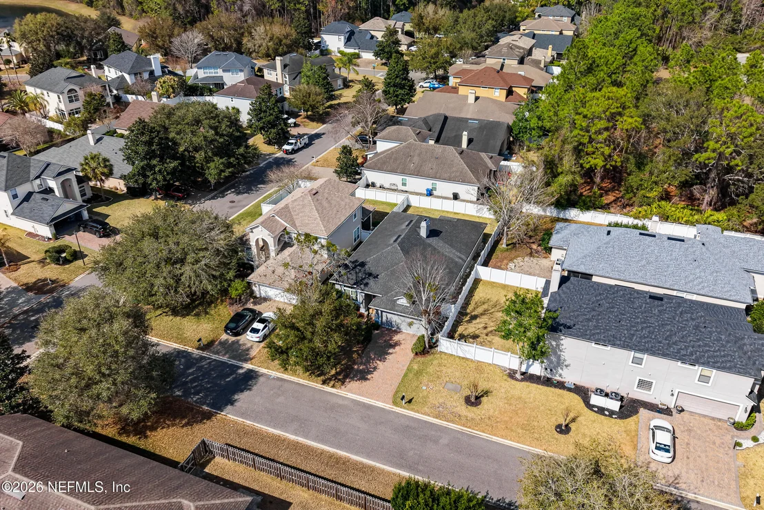 Photo of 2104 BLUFF VIEW Road