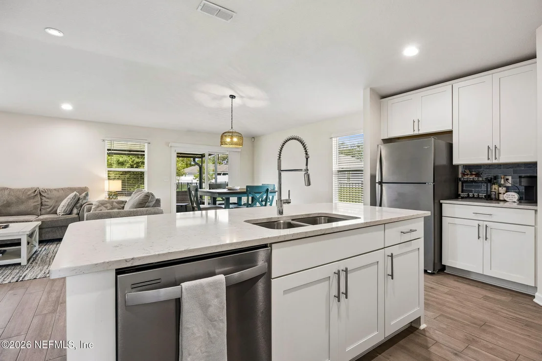 Photo of 6114 OLD DIXIE Drive