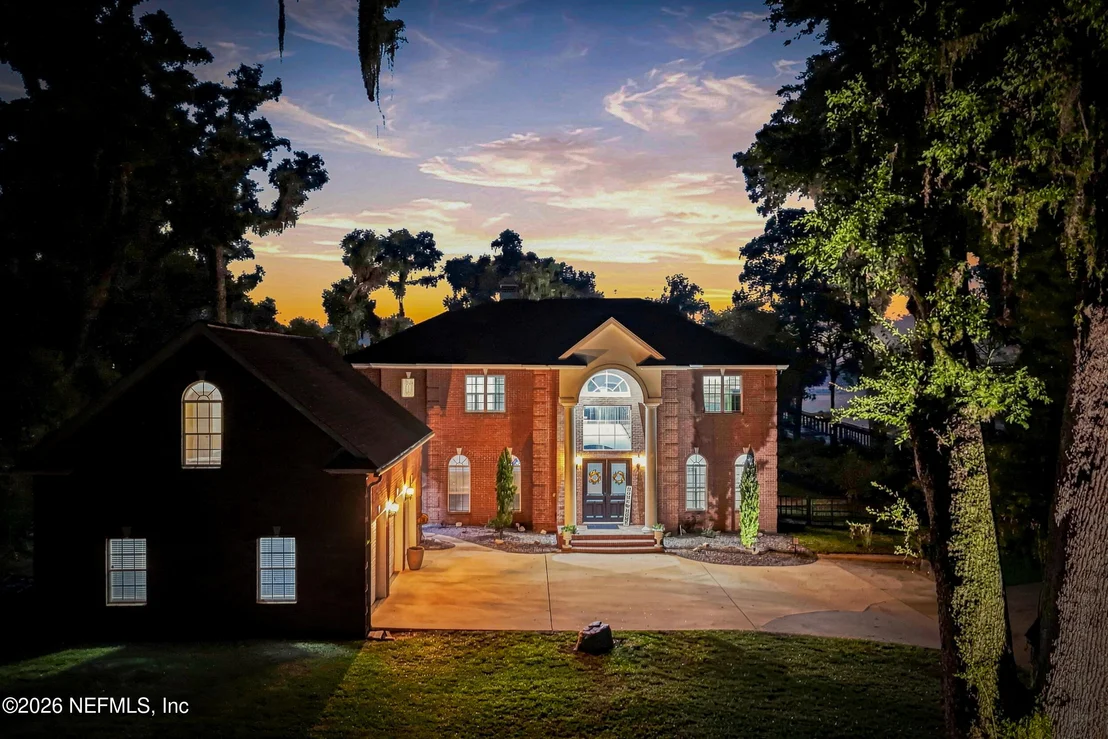 Photo of 120 RUSTIC OAKS Lane