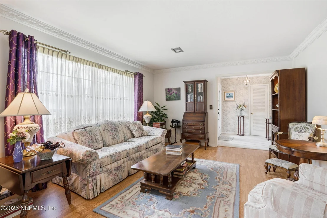Photo of 1884 PARKCREST Drive
