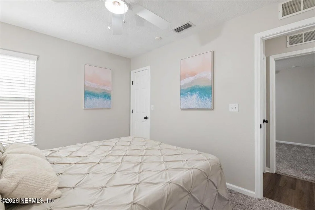 Photo of 6237 SYRINGA Lane
