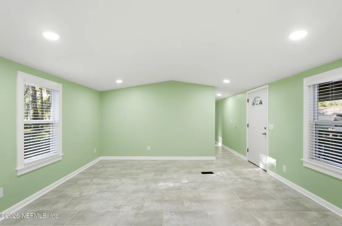 Photo of 10100 MERCURY Drive