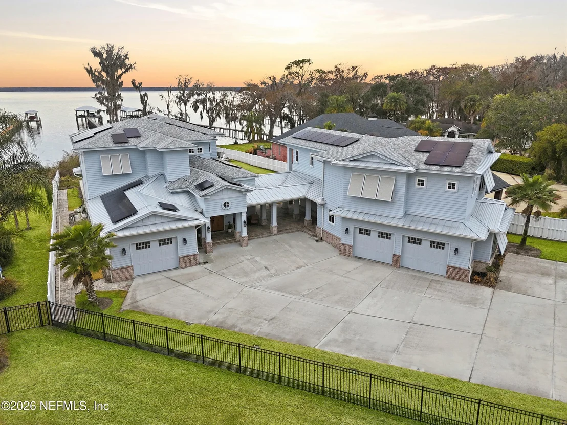 Photo of 5713 CROSSWINDS Circle