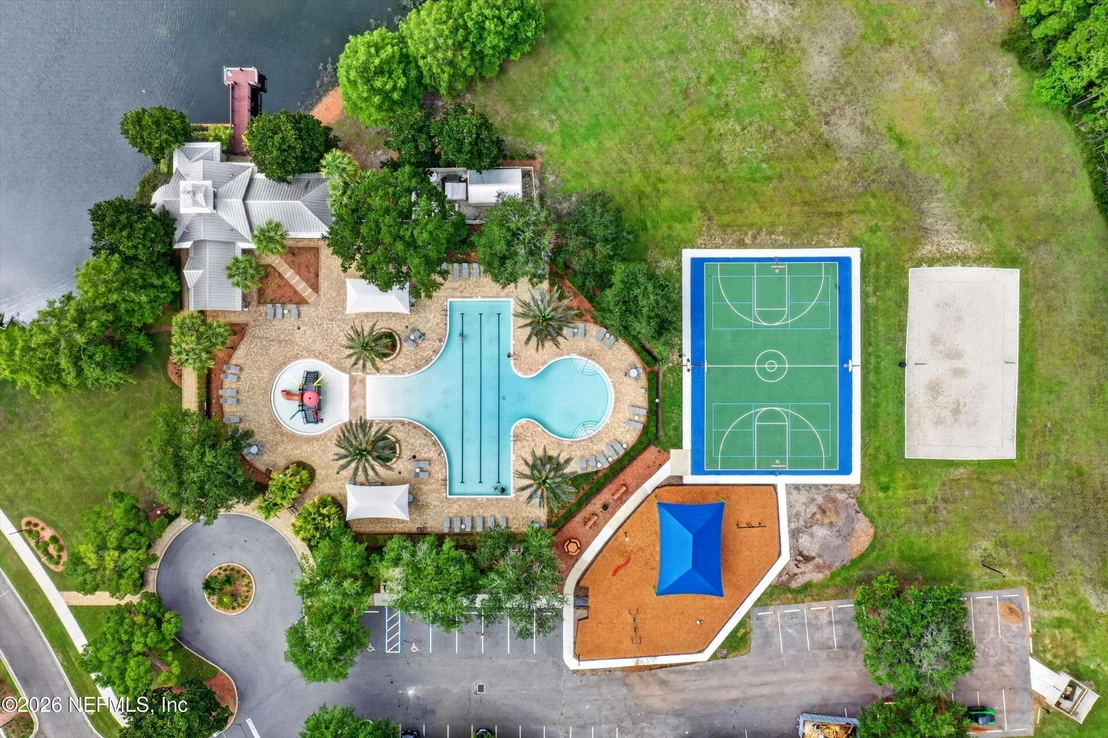 Photo of 1493 GREYFIELD Drive