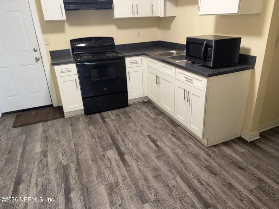 Photo of 5332 COMMONWEALTH Avenue