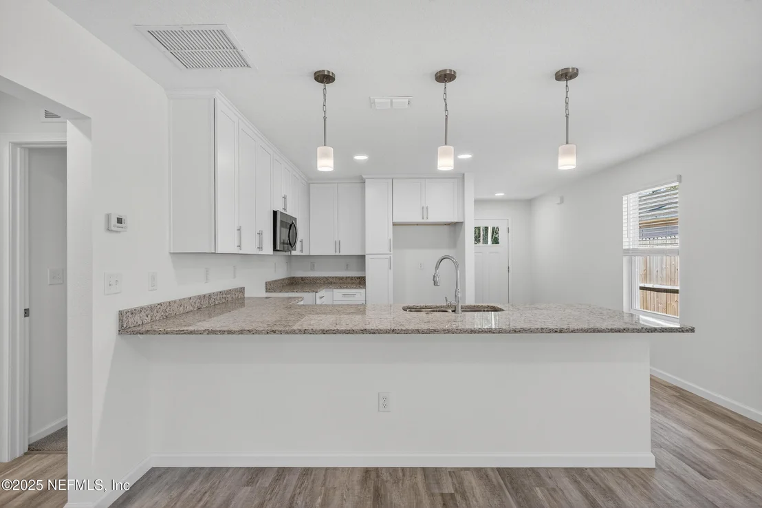 Photo of 8513 DANDY Avenue