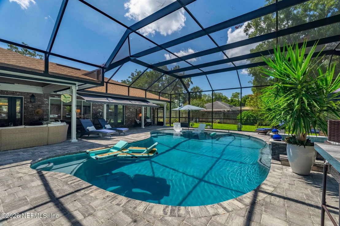 Photo of 8148 BLUE JAY Lane