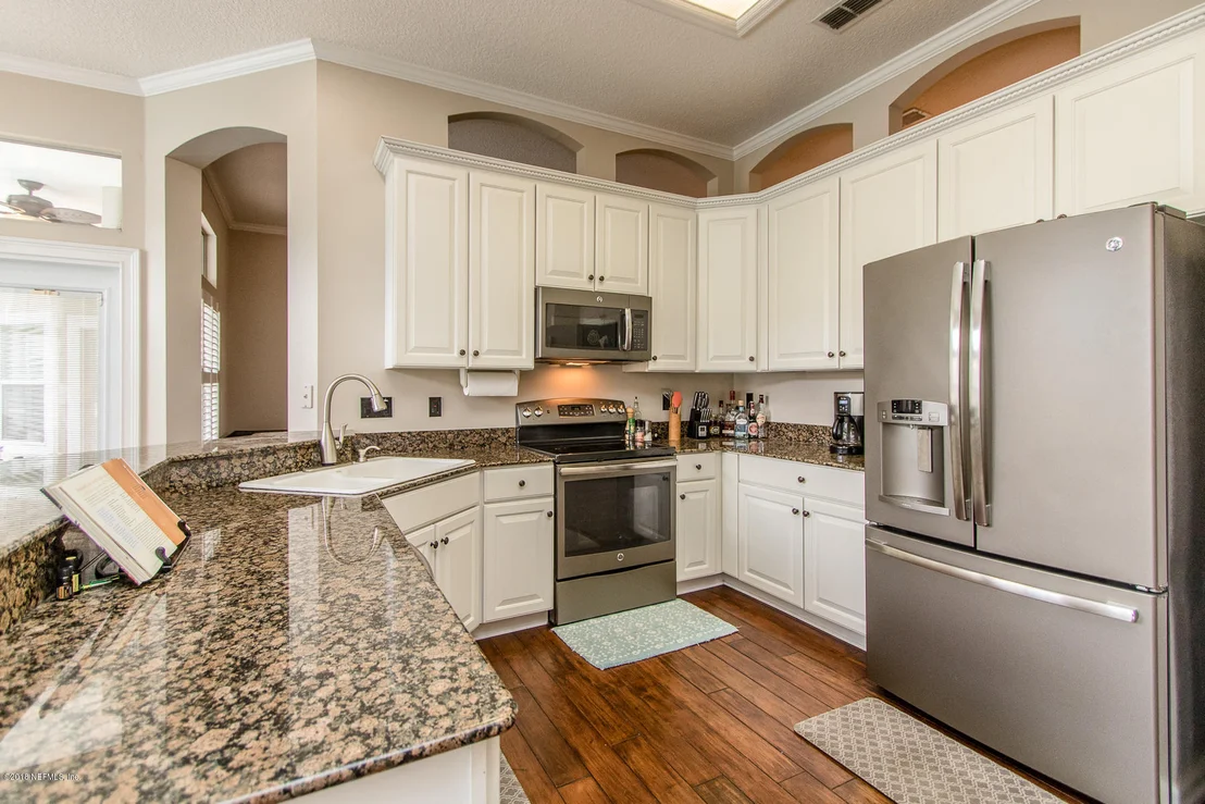 Photo of 1884 BLUEBONNET Way