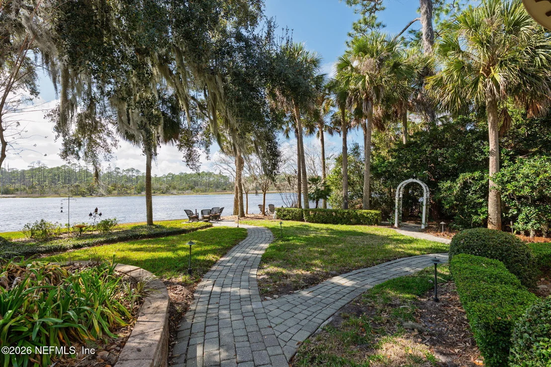 Photo of 24733 HARBOUR VIEW Drive