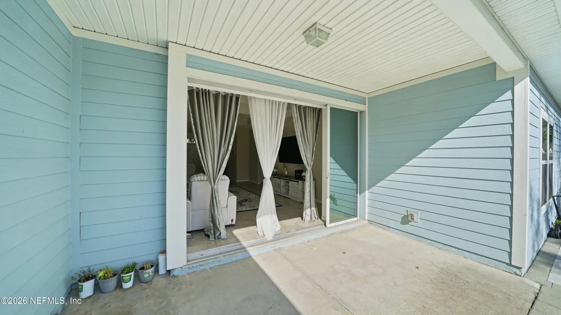 Photo of 3938 HAMMOCK BLUFF Drive