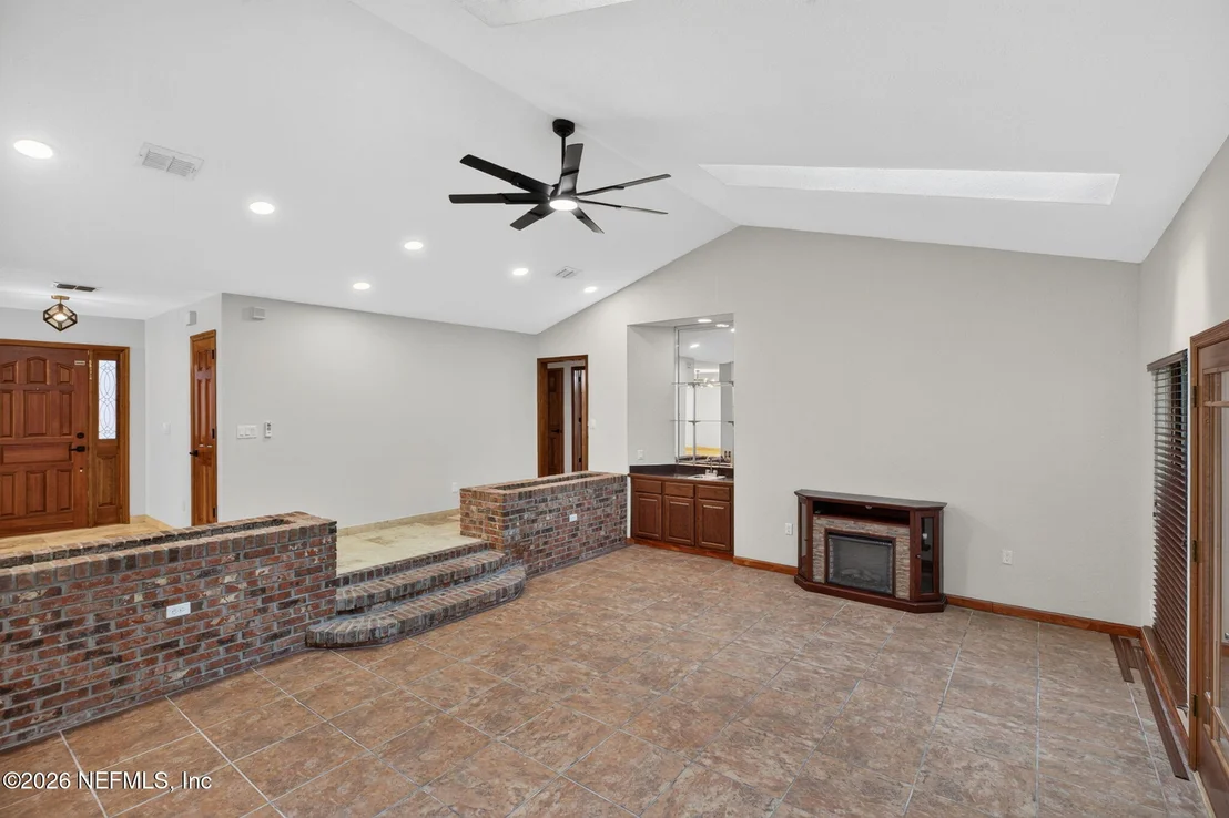 Photo of 3016 NAUTILUS Road