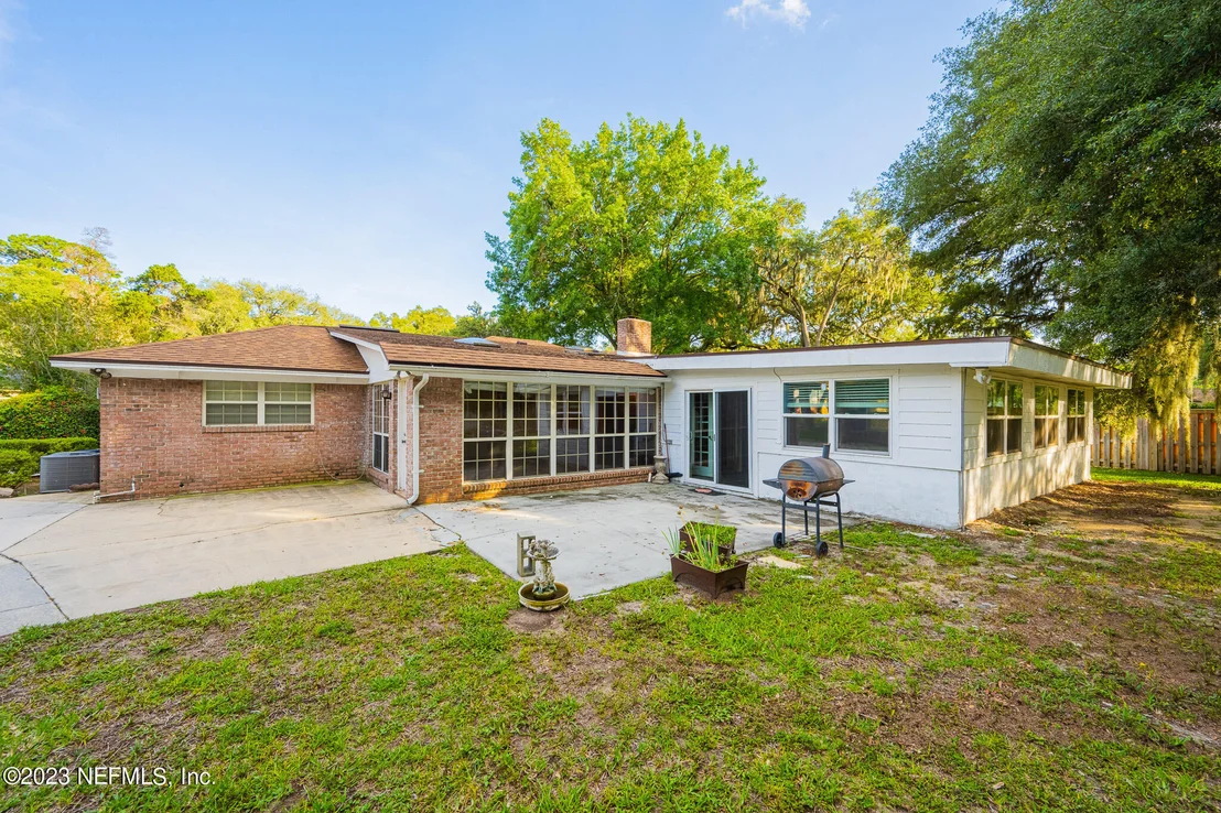 Photo of 4442 RIVER TRAIL Road