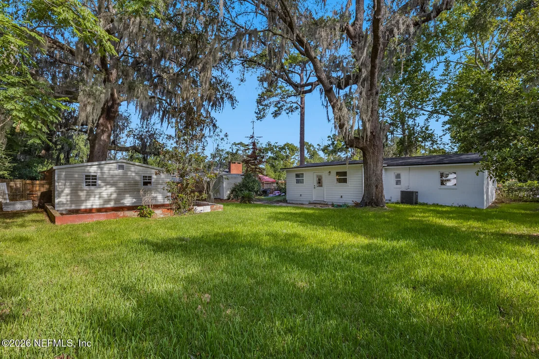 Photo of 2614 LEONID Road