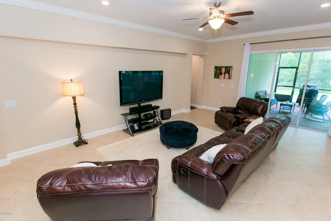 Photo of 228 RINCON Drive