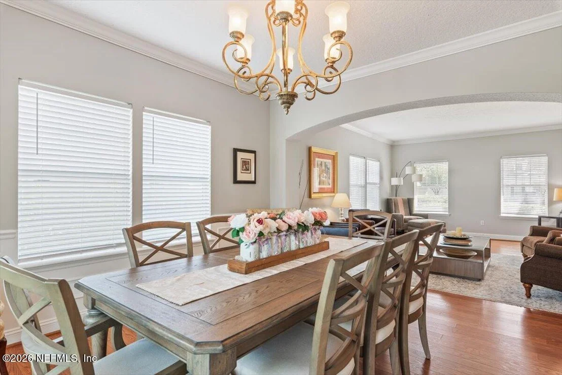 Photo of 817 EAGLE POINT Drive