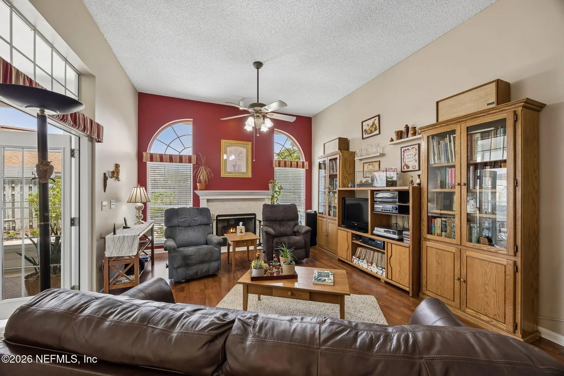 Photo of 3941 DANFORTH Drive W