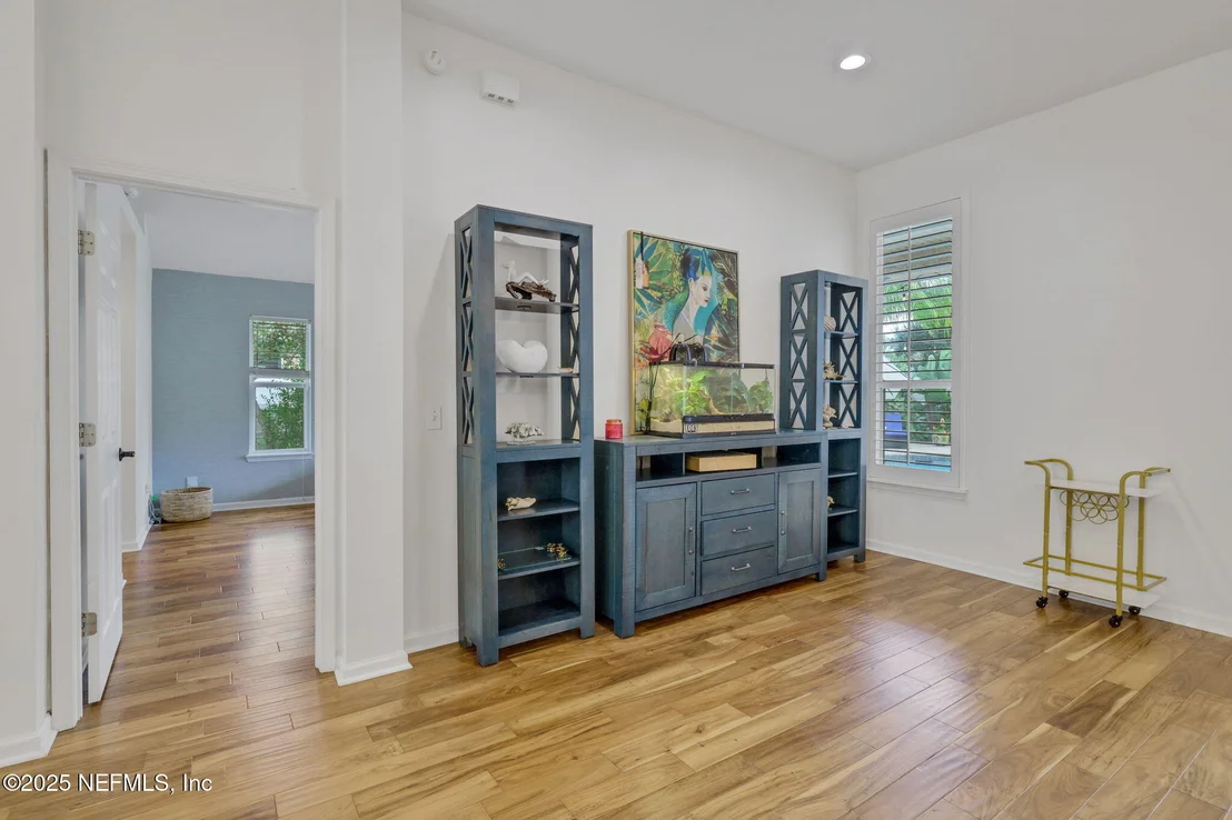 Photo of 246 EDGEWATER BRANCH Drive