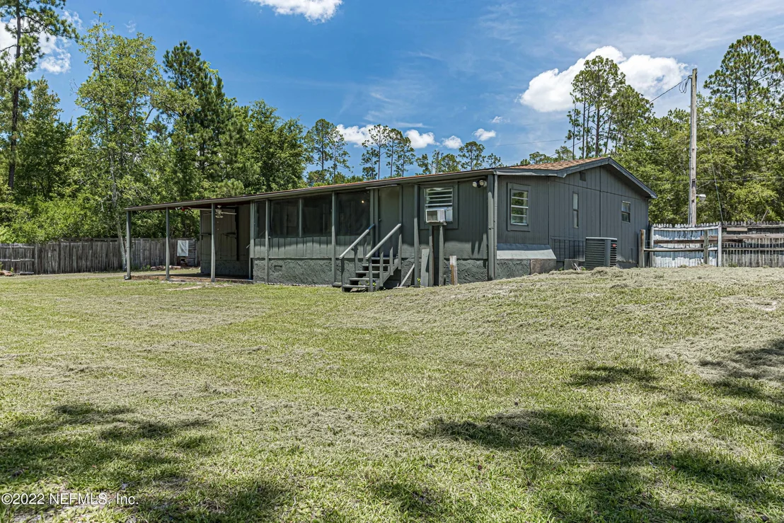 Photo of 65 PEPPERMINT Avenue