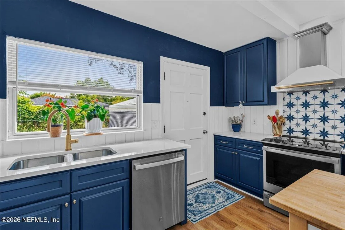 Photo of 4511 CAMBRIDGE Road