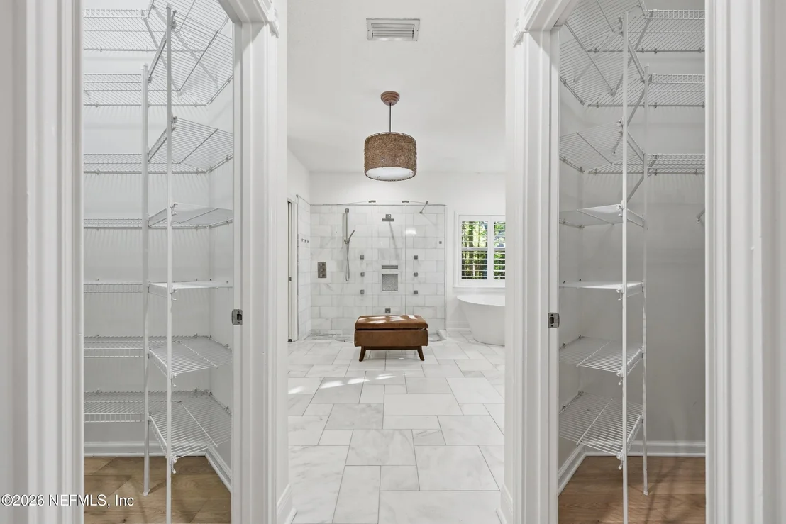 Photo of 11802 MANDARIN Road