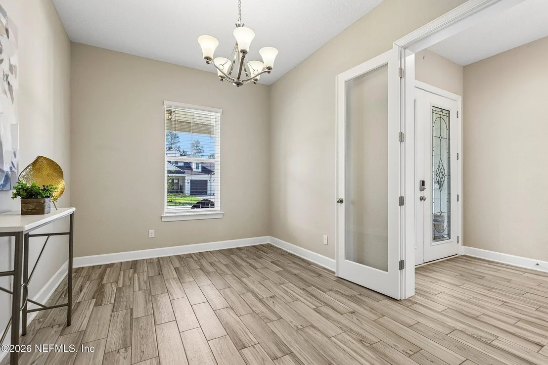 Photo of 114 GLENNEYRE Circle