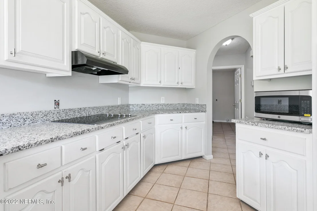 Photo of 48077 MERIDIAN Trail