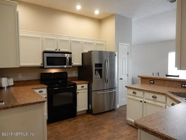 Photo of 100 IVY LAKES Drive