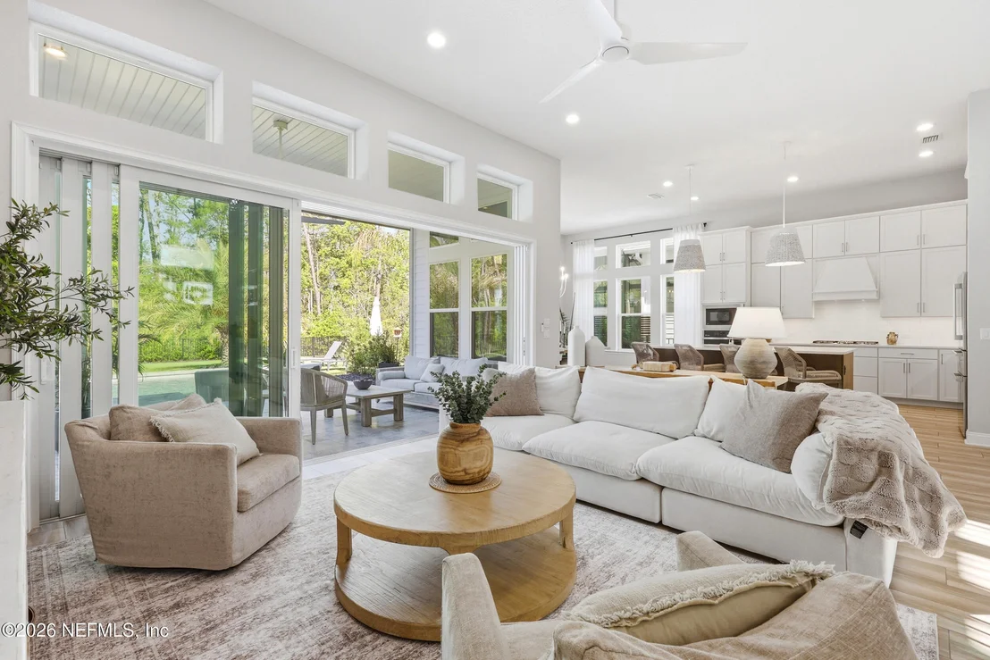 Photo of 351 PALM CREST Drive