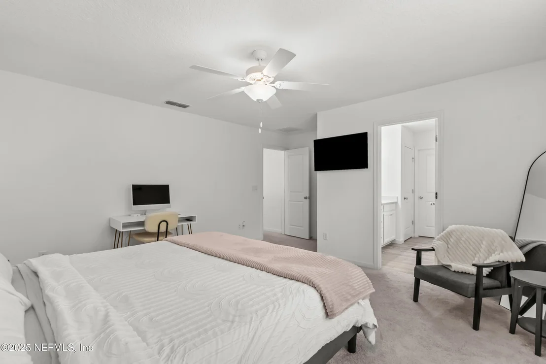 Photo of 9852 LOVAGE Lane