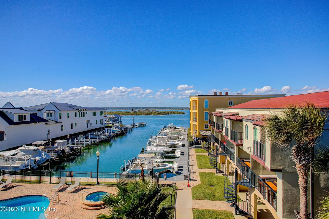 Photo of Unit 303 at 115 SUNSET HARBOR Way