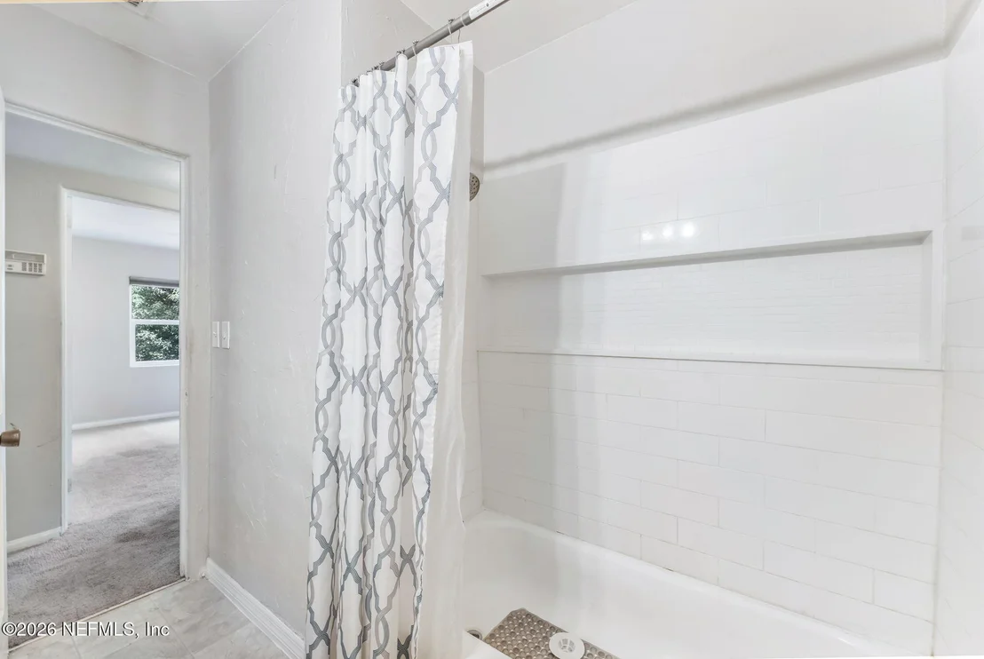 Photo of 5330 OAK FOREST Drive