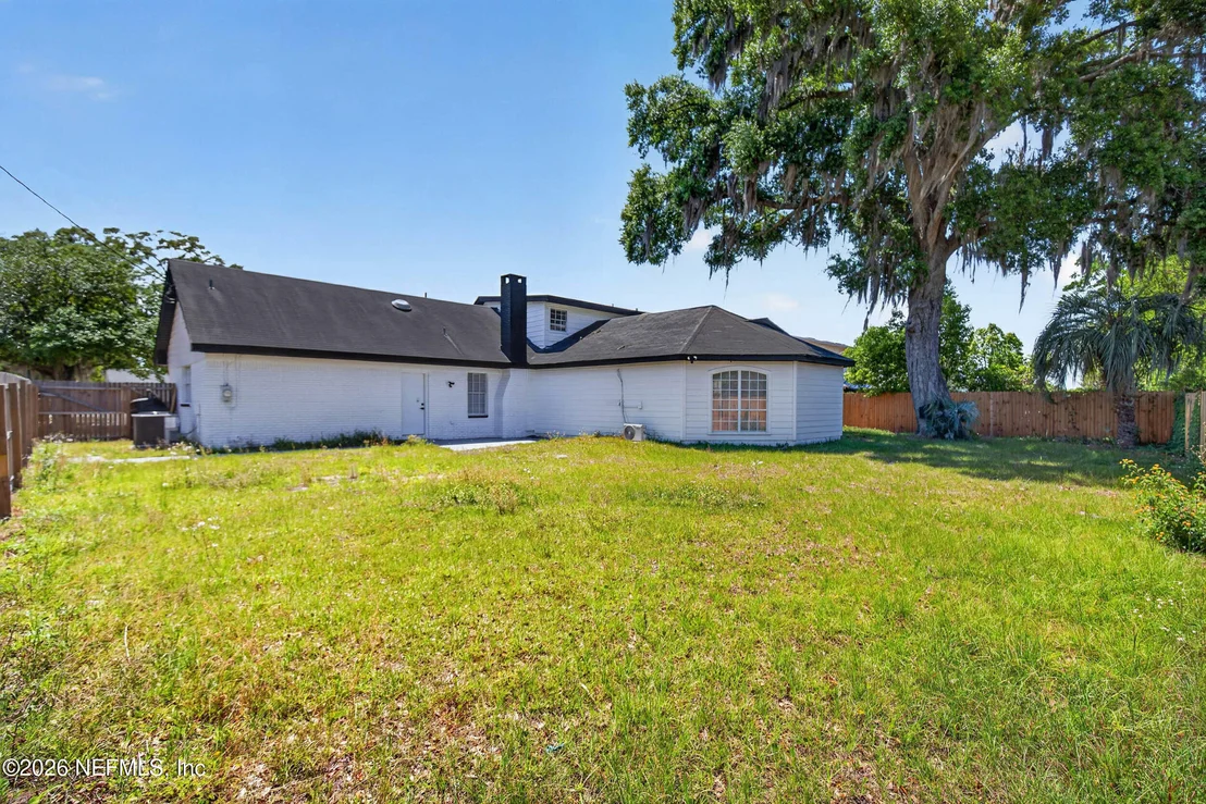 Photo of 1407 GRANDVIEW Drive