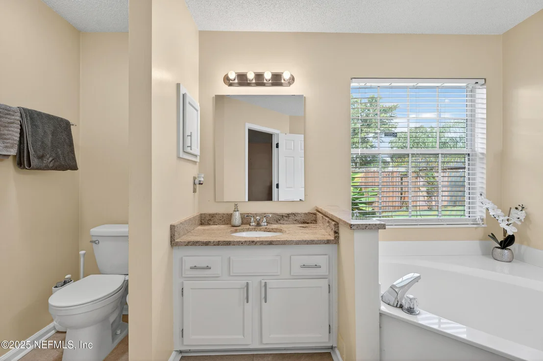 Photo of 7992 DEWARS Court