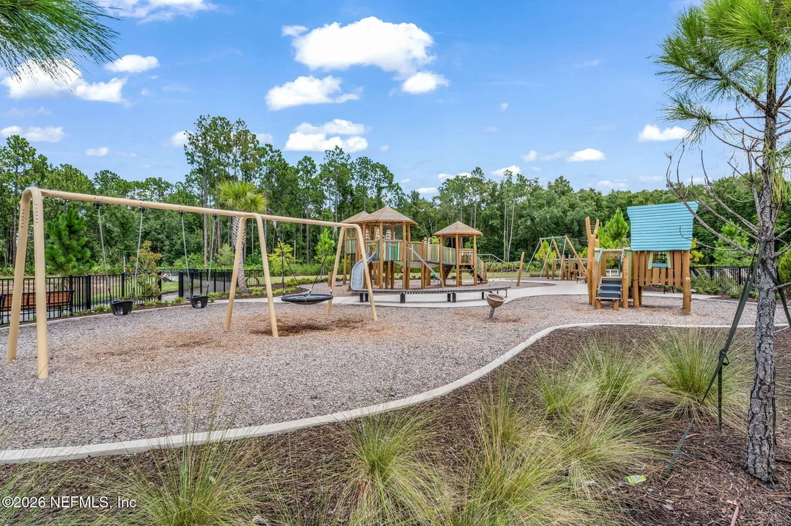 Photo of 295 PALOMAR Drive
