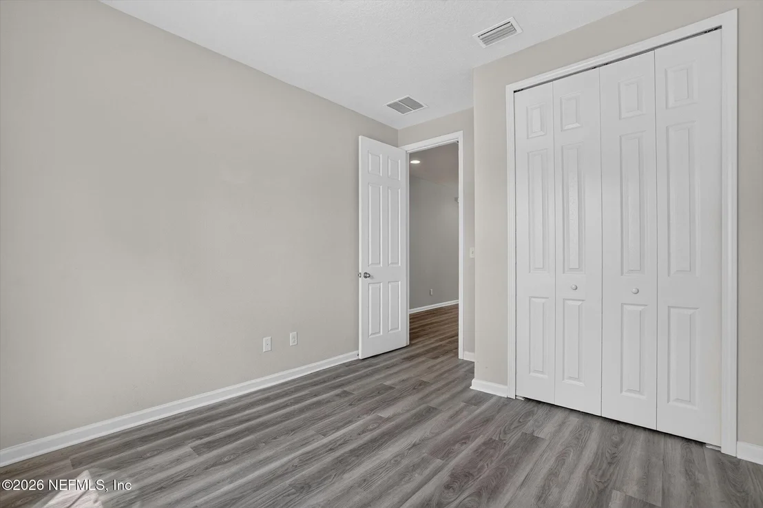 Photo of 4564 PINE RIDGE Parkway