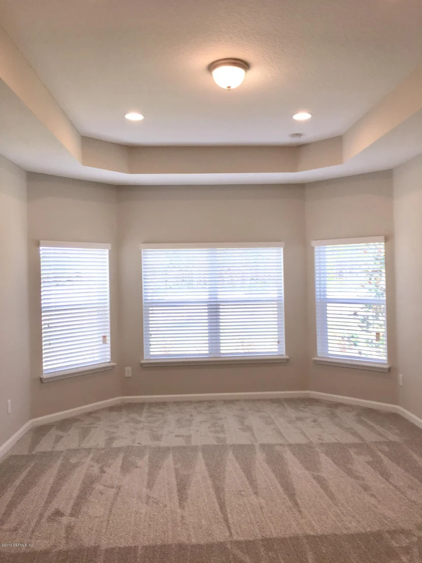 Photo of 222 LOMBARD Way