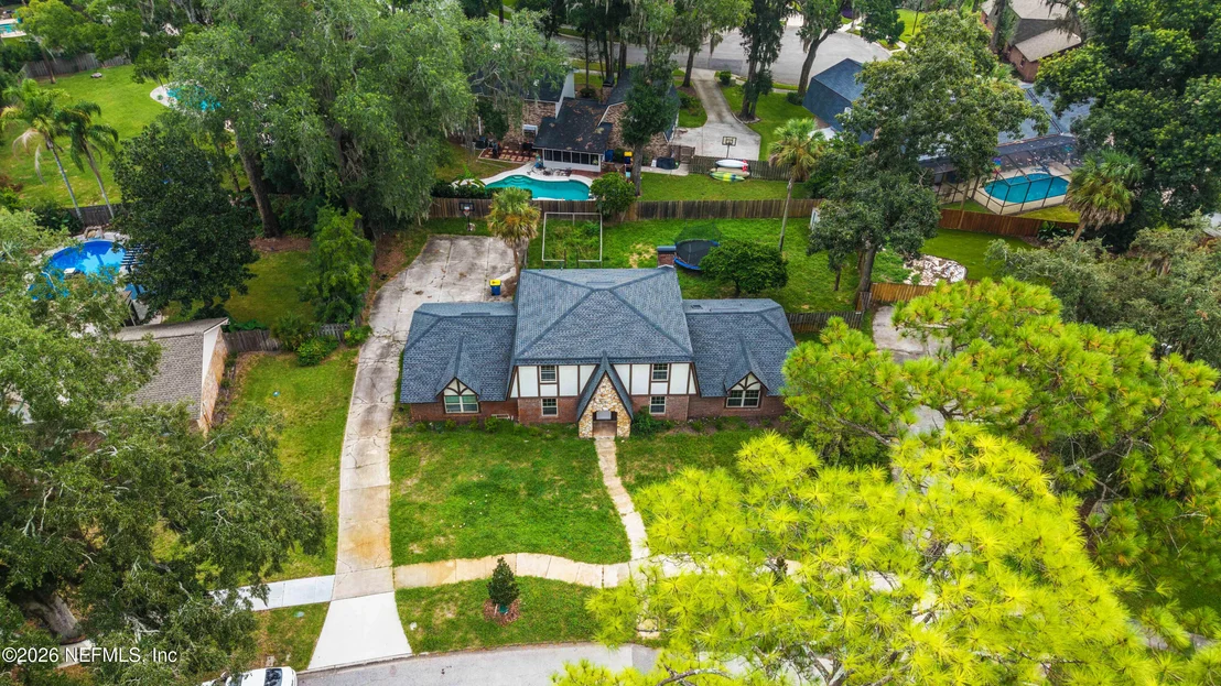 Photo of 4463 RIVER TRAIL Road
