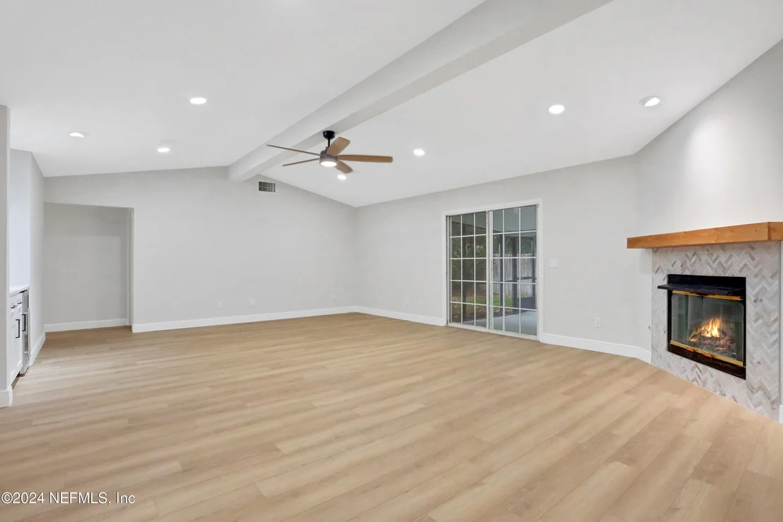Photo of 4373 APPLE TREE Place