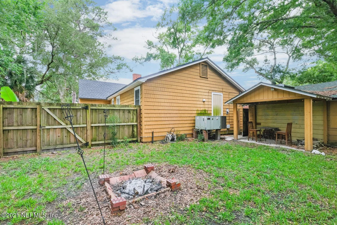 Photo of 1071 WILLIS Drive