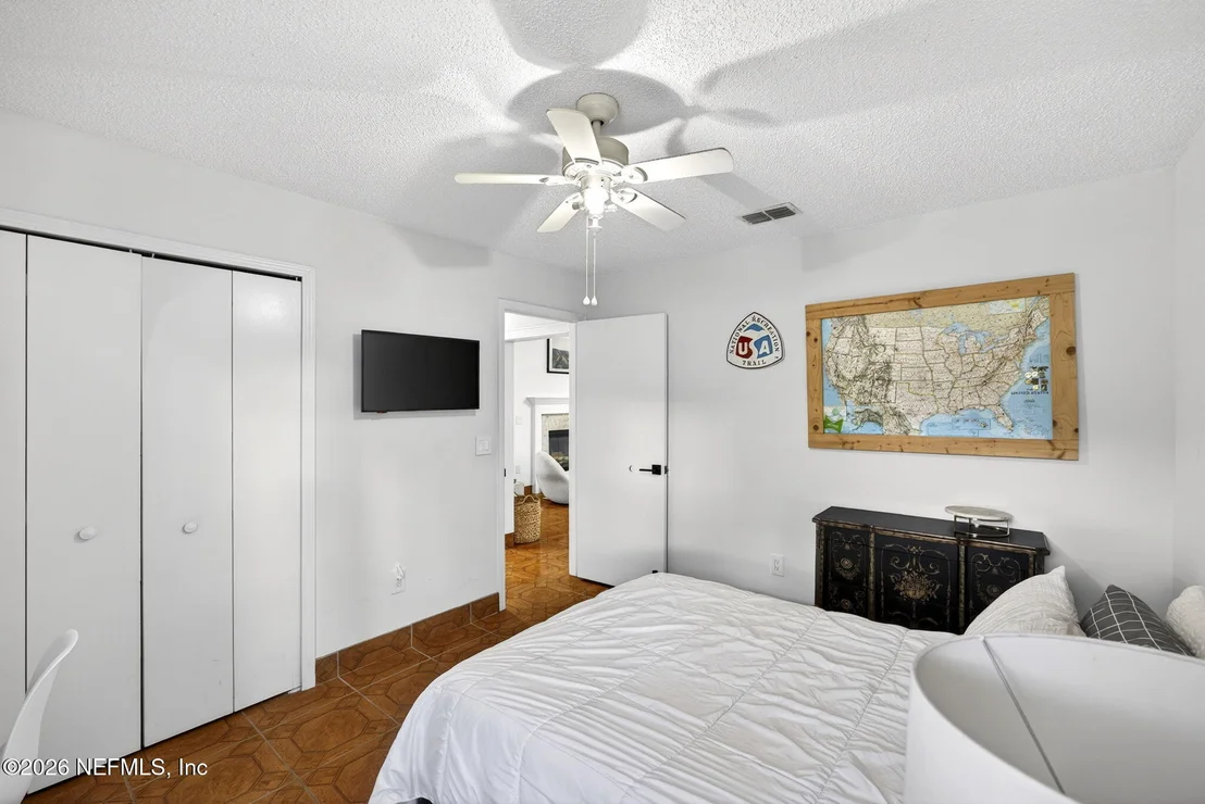 Photo of 9515 BROKEN OAK Boulevard